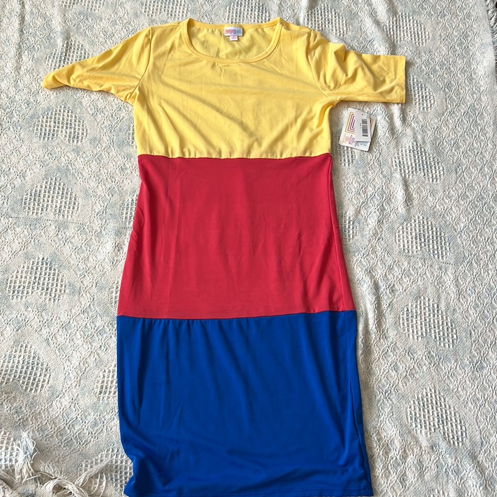 NWT LULAROE. STRIPED DRESS